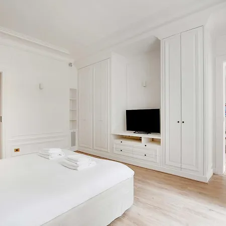 Chic Flat With Garden Terrace -4br-12p - Trocadero Apartment *