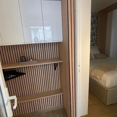 Eiffel Tour Cosy Bali Apartment *