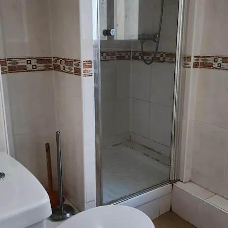 Calme Et Proche Tour Eiffel Apartment *
