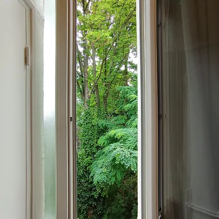 Auberge de jeunesse Caulaincourt Montmartre By Hiphophostels *