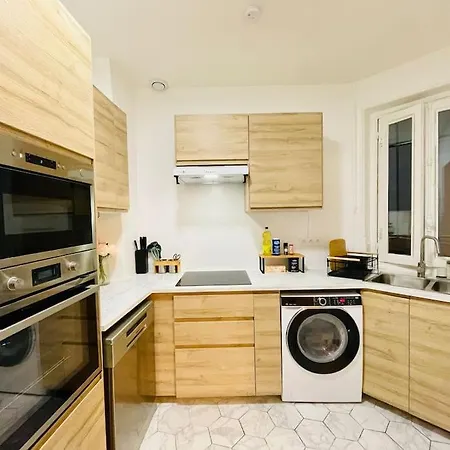 Apartment De Luxe Juste A Cote Des Champs-elysees