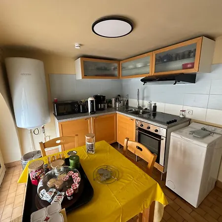 Pere Lachaise Apartment Paris