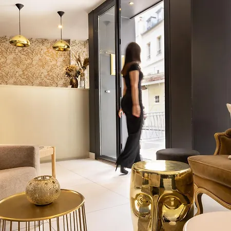 Des Ambassadeurs Hotel 3*