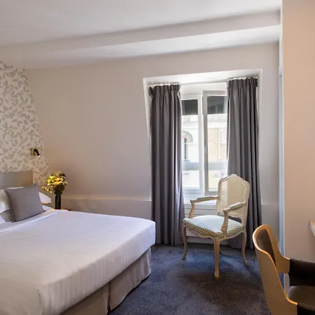 Des Ambassadeurs Hotel