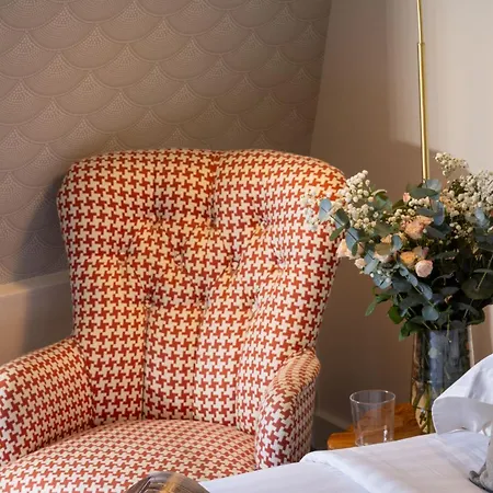 Des Ambassadeurs Hotel 3*