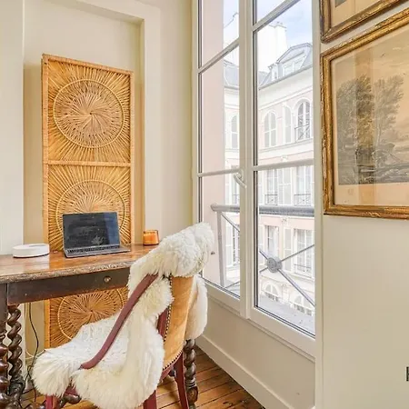 Apartment Charmant 2 Pieces Au Coeur De Faubourg-montmartre - 182c Paris