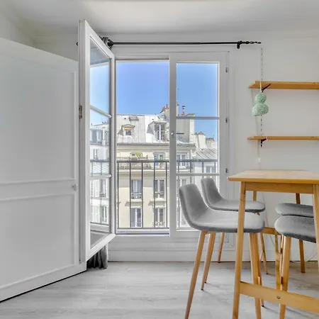 Apartment Faubourg St Martin - Canal Saint Martin Chaleureux Paris