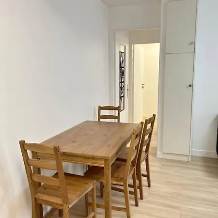 Apartment Spacious Near Carre De Baudouin Bua Paris