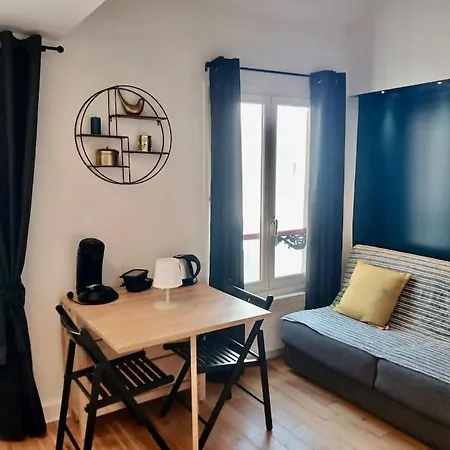 Joli Studio 18m2 En Plein Coeur Du Marais A !