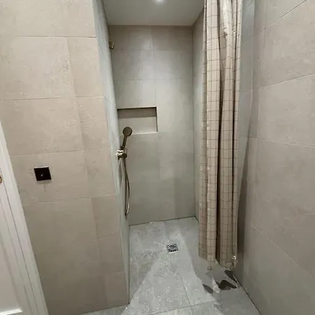 Apartment Modern Canal St Martin *