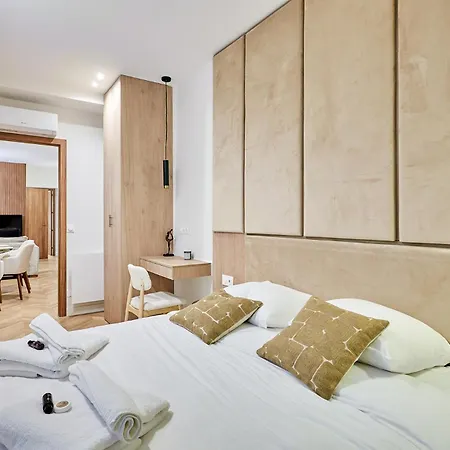 Superb Center Of By Prestige París