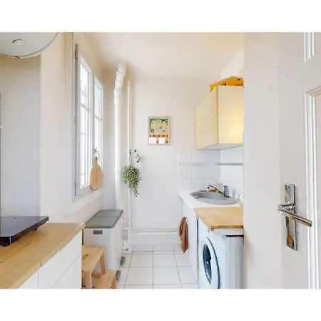 Apartment Joivy Charming Studio With Eiffel Tower View Paris