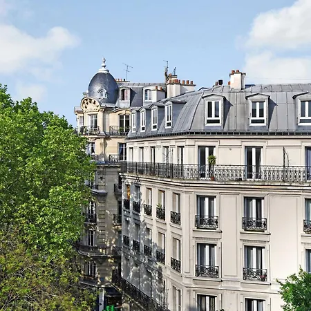 Modern Near Gare De L Est