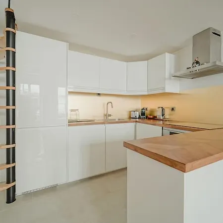 2 Bedroom With The Location Of In 2nd Arr París