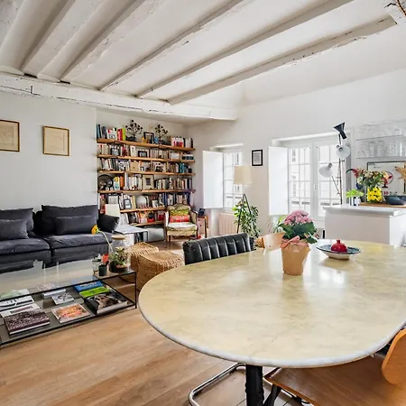 Veeve - Modern-chic Mezzanine *