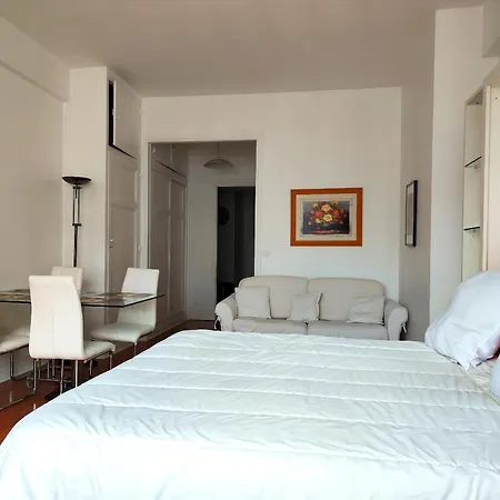 Avenue Franklin Roosevelt - 8 Apartment Paris