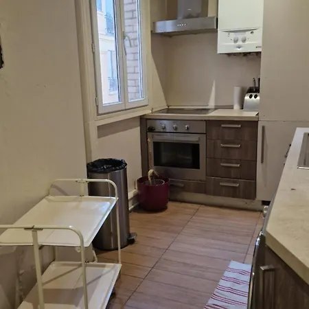 Apartment Cosy House Tour Eiffel Paris
