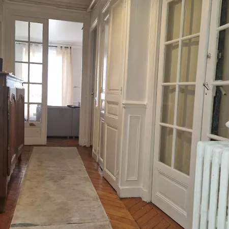 Cosy House Tour Eiffel 公寓 *