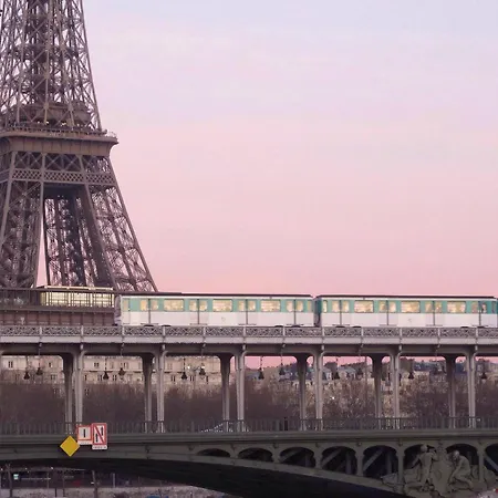 Eiffel Citea Access Dayroom Espace Sans Nuitee Et Partagee Chatillon Nuitee -- Repos Journee Ou Espace Travail 8-19h Proche Tour Eiffel Ou Usage Bureau A L'heure En Journee -- Nuitee Chatillon Avenue * Paris