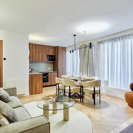Apartment 2 Center Of By Prestige *