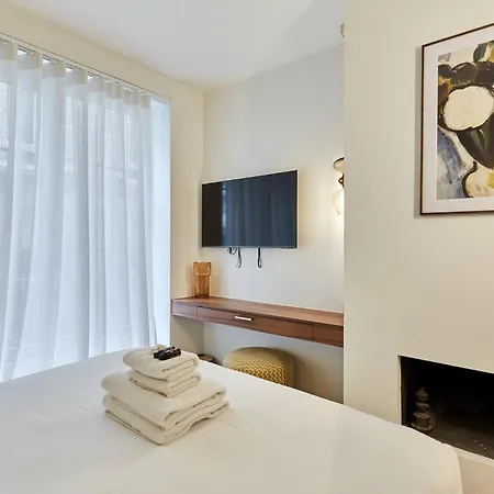 Apartment 2 Center Of By Prestige Paris