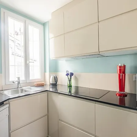 Veeve - Auteuil Refinement Apartment Paris