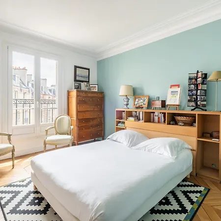 Veeve - Auteuil Refinement Paris