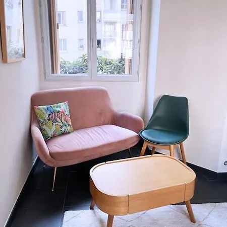 Elegance Parisienne T2 Raffine Au Coeur De París