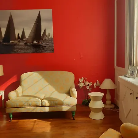 Haussmannien Cosy Appartement