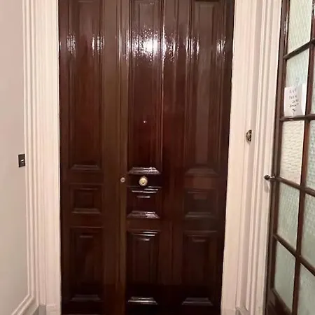 Quarto em Acomodações Particulares Grande Privee Sur Jardin Arbore Paris