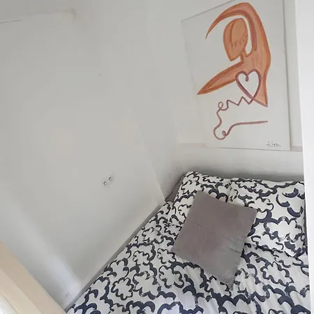 Apartment Jules Joffrin - Ordener Paris