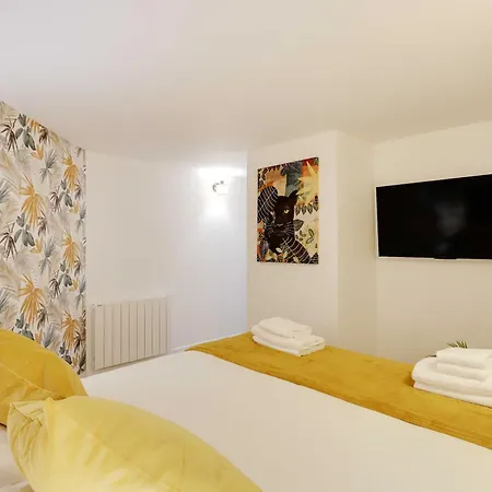 Modern Loft - 2br-8p - Place De La Republique Apartment