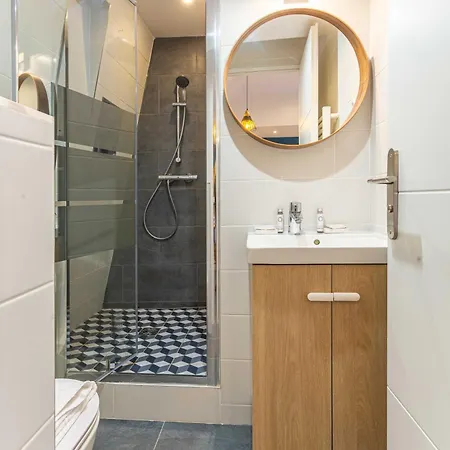 Pleasant - 2p - Center Of Apartment *