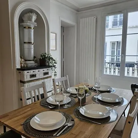 Apartment 5 Personnes People Max Paris
