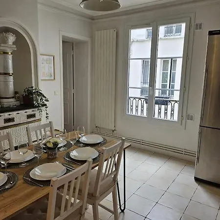 Apartment 5 Personnes People Max Paris