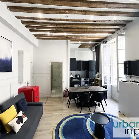 44 - Pretty 2 Bdr Flat In Apartment Paris