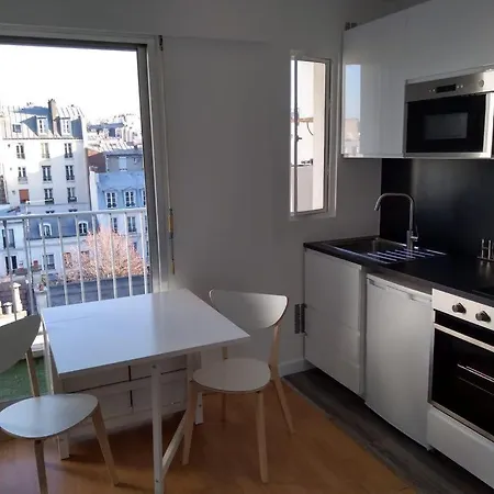Apartment Studio Beau Et Calme Avec Vue Sur Sacre-coeur ! Paris