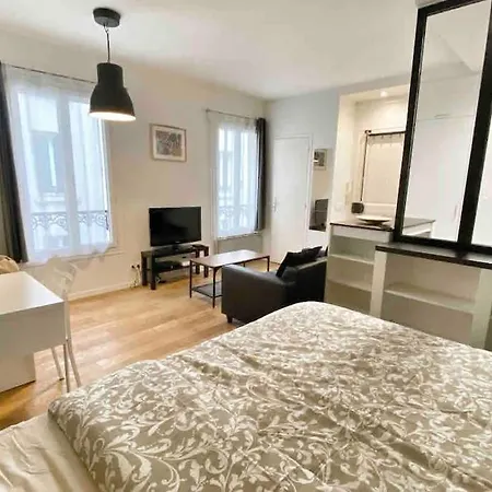 Charming Flat In Montmartre París