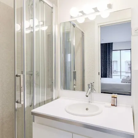 Apartment Bastille - Elegant Duplex Loft -6p *