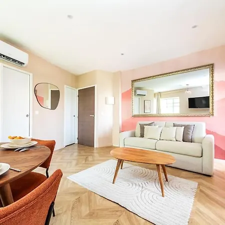Magnifique Neuf Pour 6 Avec Sauna Paris