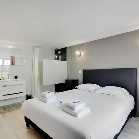In The Heart Of Opera Apartment Paris