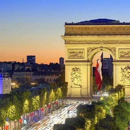 A * Paris
