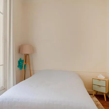 Prestigious Triangle D'or 2br Champs-elysee - Montaigne Apartamento *