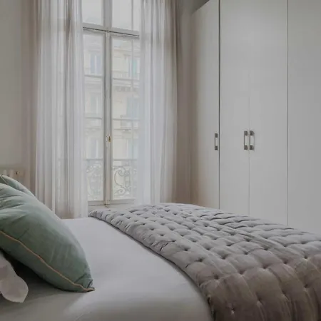 Spacious - 5br-12p - Trocadero *