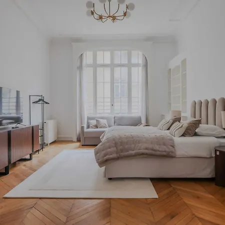 Spacious - 5br-12p - Trocadero * Parigi