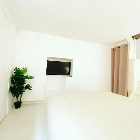 De Standing A - Flat-guest Apartment Paris