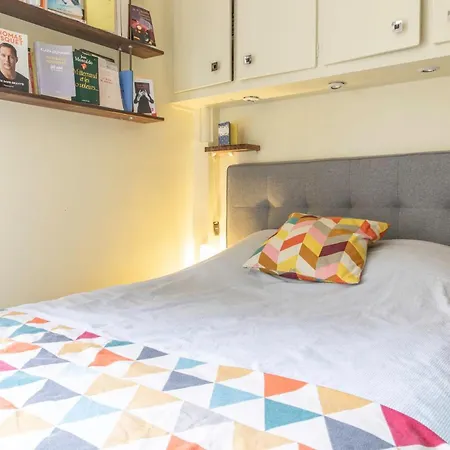 Apartment Enchanting Paris