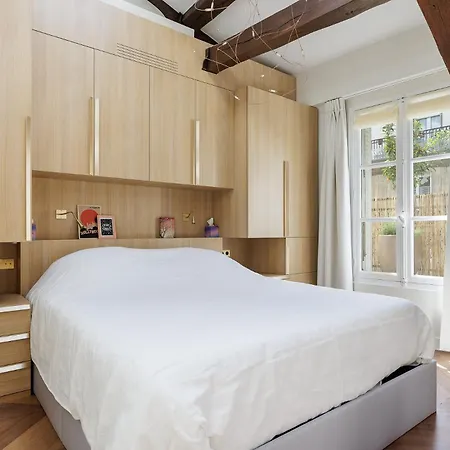 Loft Chic & Cosy, 9, Anvers - Montmartre Apartment