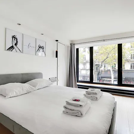 Apartment In The Heart Of Opera