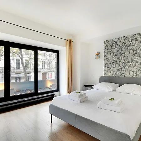 Apartment In The Heart Of Opera *